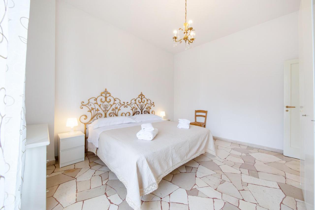 Il Salotto Blu - Appartamento Con Parcheggio Florence Exterior photo