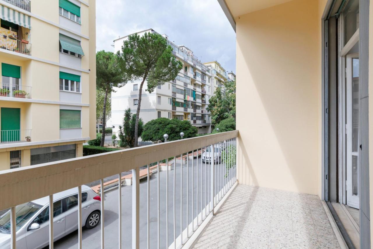 Il Salotto Blu - Appartamento Con Parcheggio Florence Exterior photo